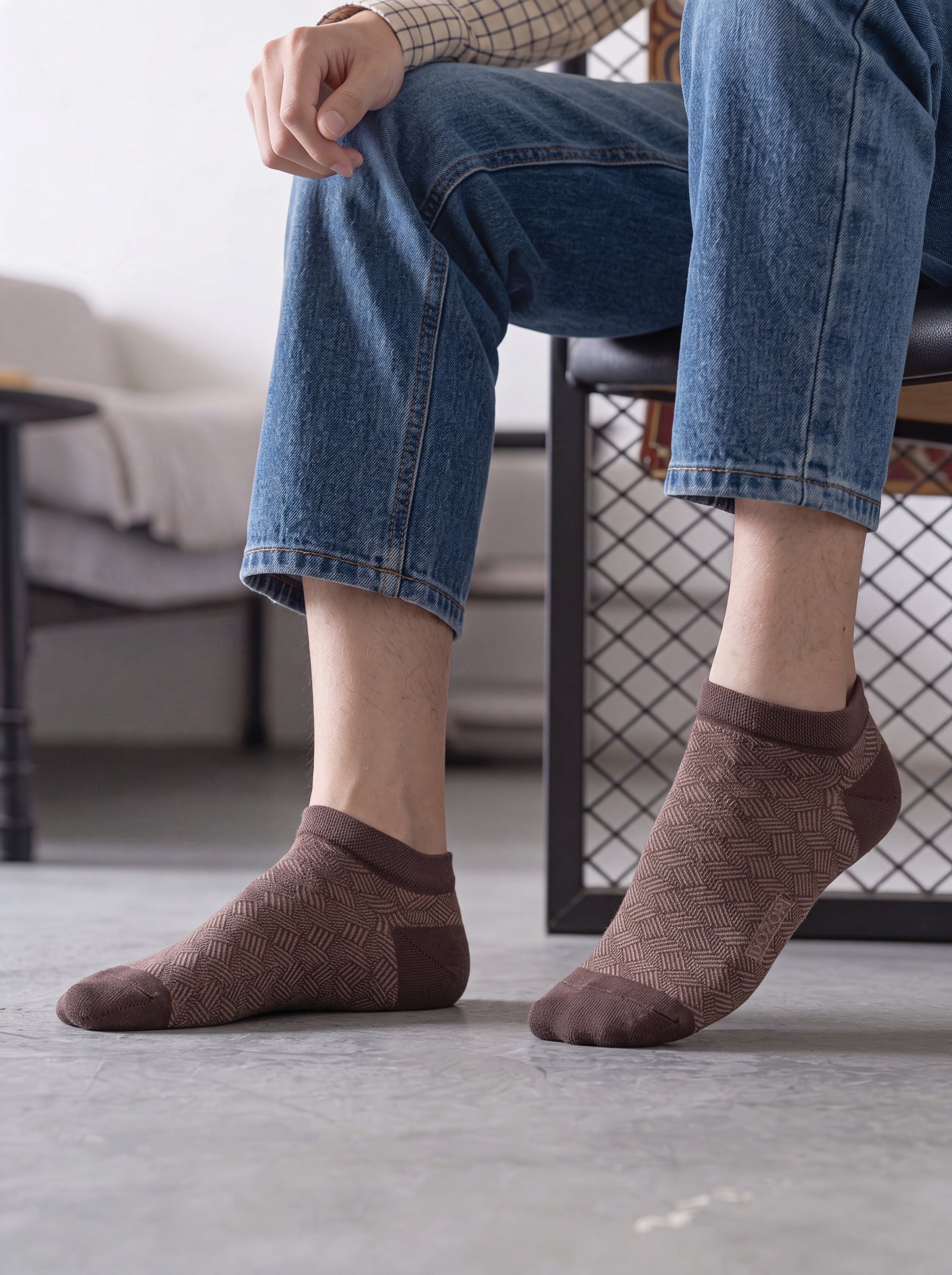 Herringbone Lines - Brown